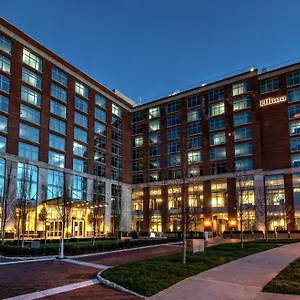 4* Hotel Hilton Hills